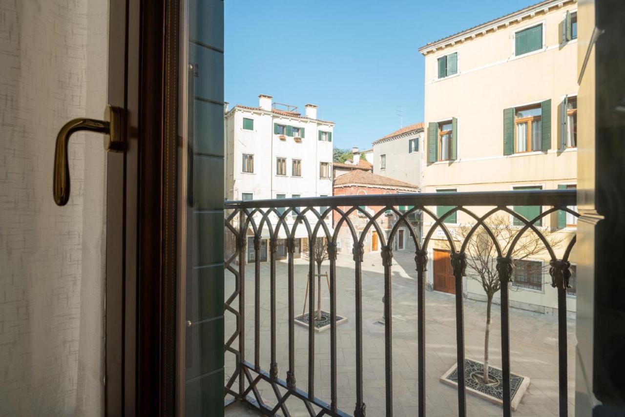 Accademia Charm Apartments By Wonderful Italy Venedik Dış mekan fotoğraf