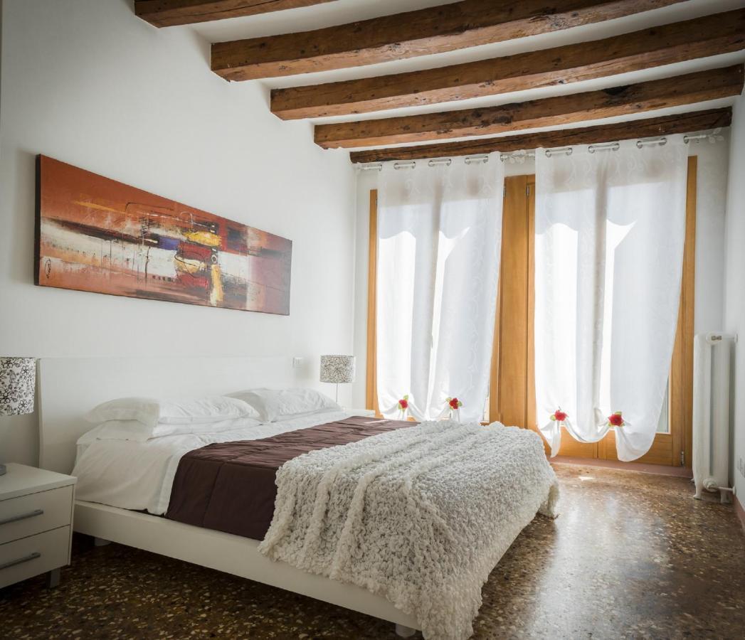 Accademia Charm Apartments By Wonderful Italy Venedik Dış mekan fotoğraf