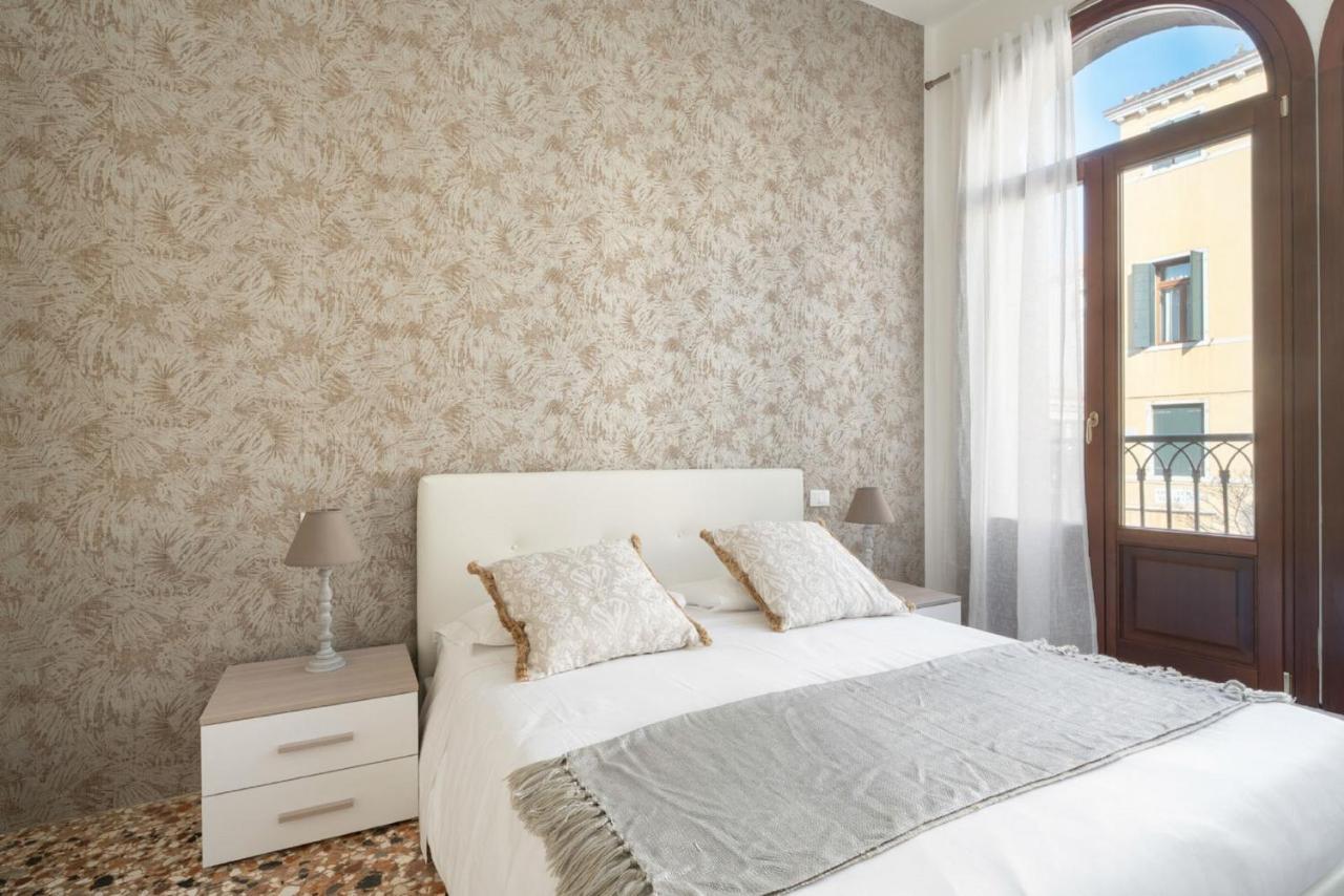 Accademia Charm Apartments By Wonderful Italy Venedik Dış mekan fotoğraf