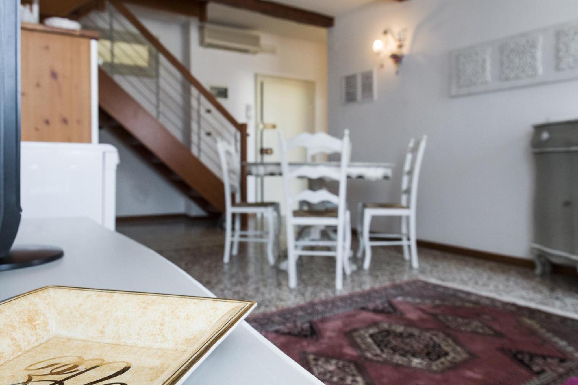 Accademia Charm Apartments By Wonderful Italy Venedik Dış mekan fotoğraf